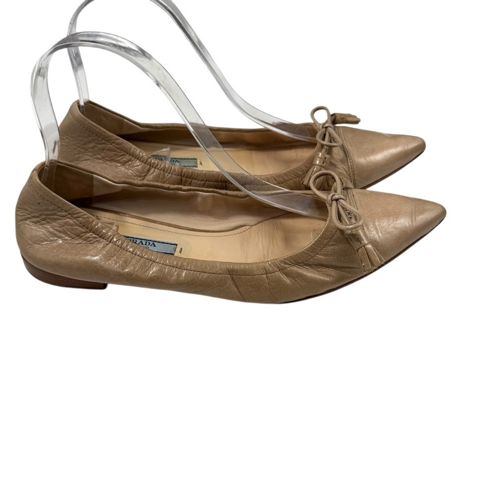 Prada pointed toe beige leather ballet flats with bow tassel 38.5 /8 - Picture 4 of 11